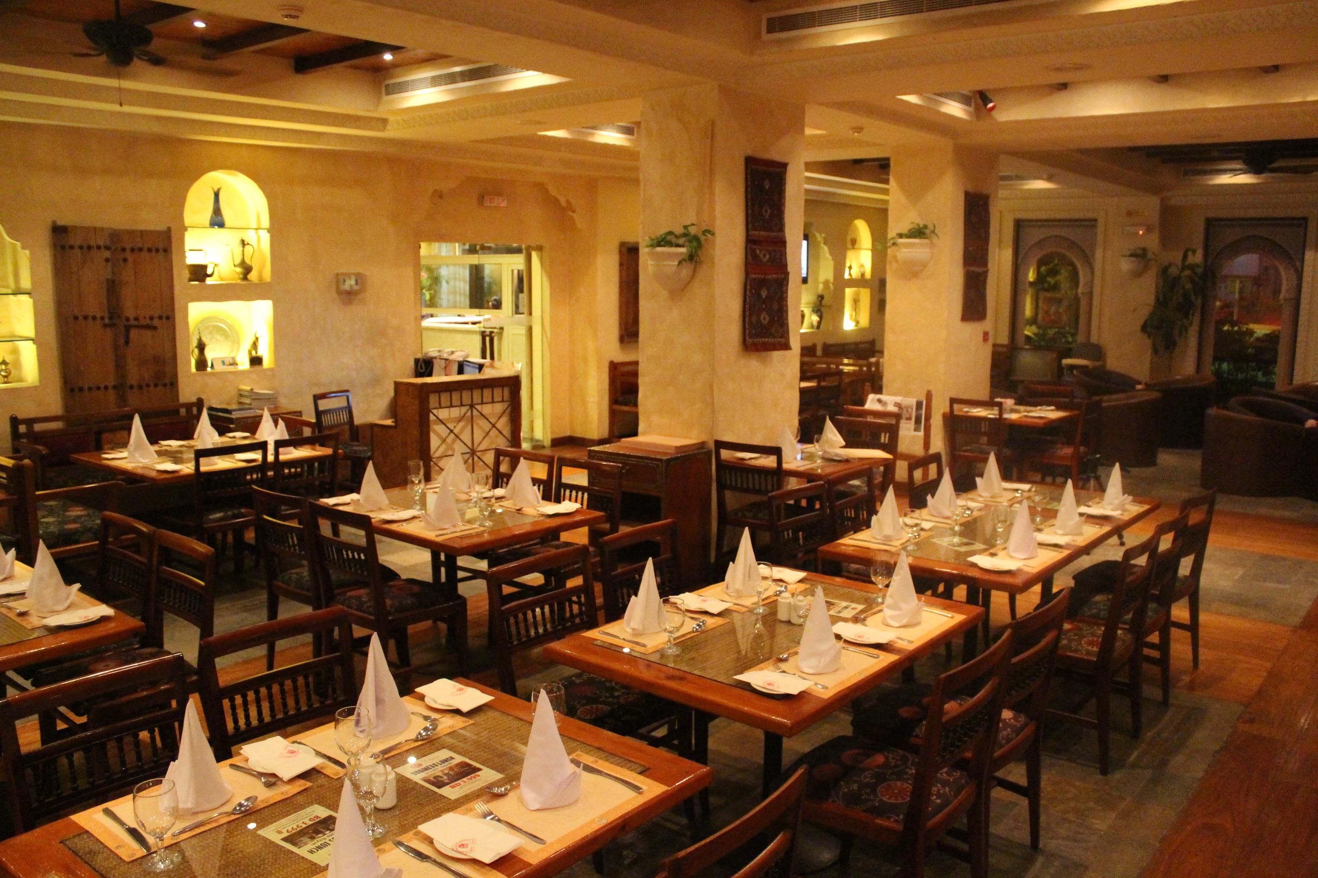 מנאמה Delmon International Hotel מראה חיצוני תמונה