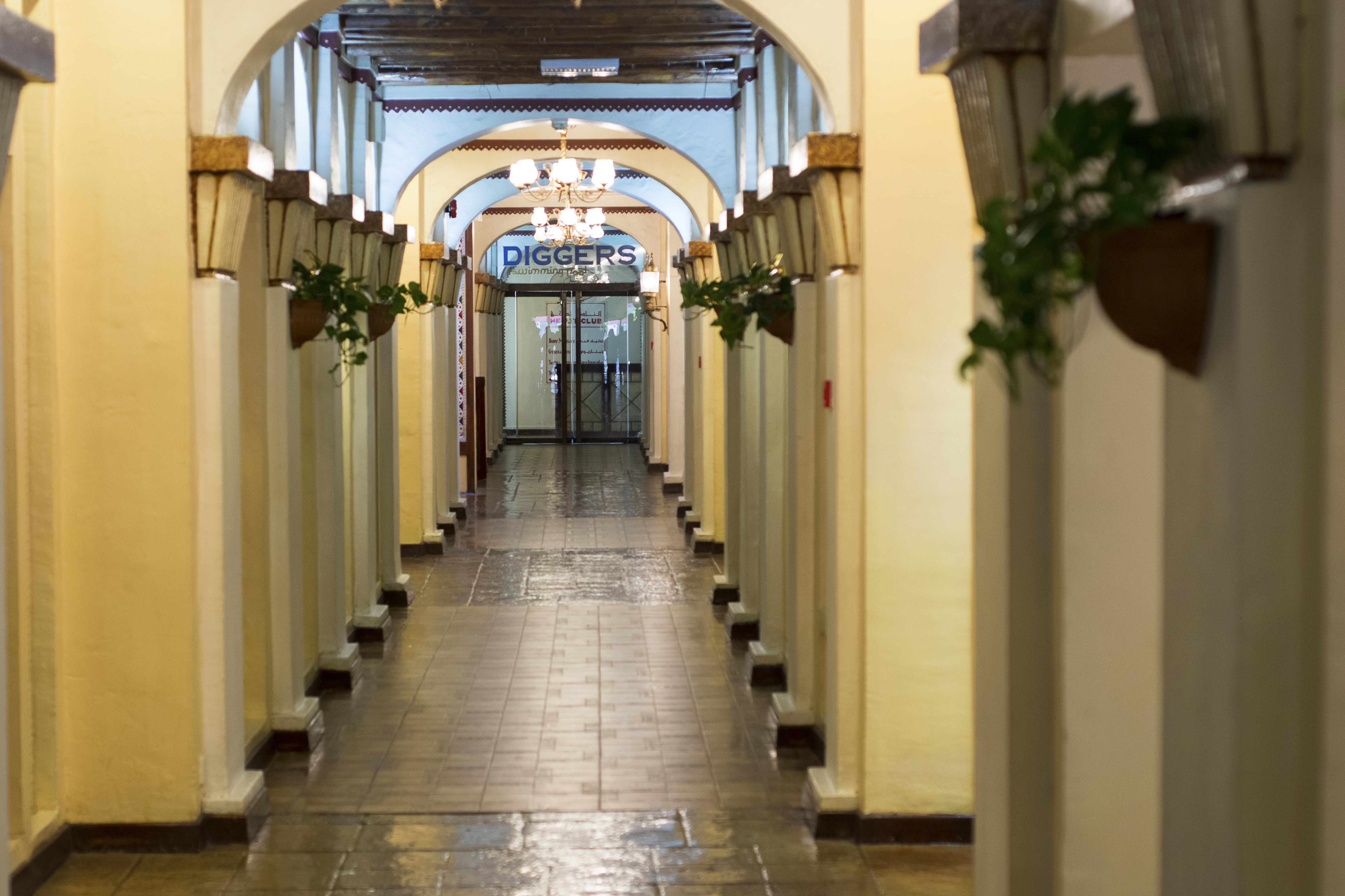 מנאמה Delmon International Hotel מראה חיצוני תמונה