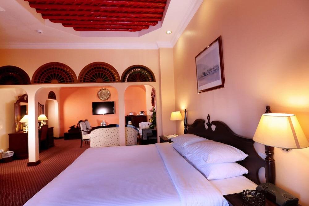מנאמה Delmon International Hotel מראה חיצוני תמונה