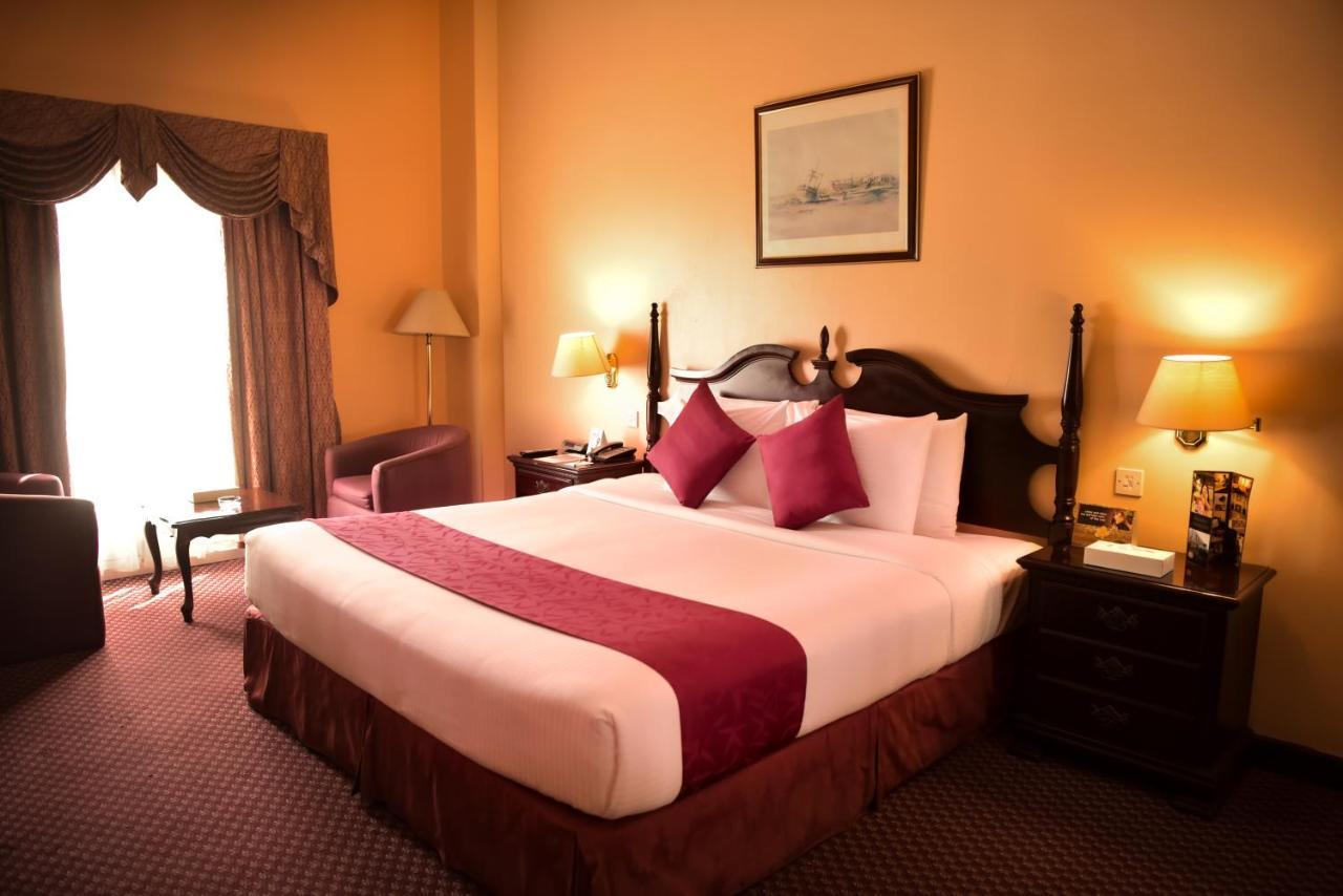 מנאמה Delmon International Hotel מראה חיצוני תמונה