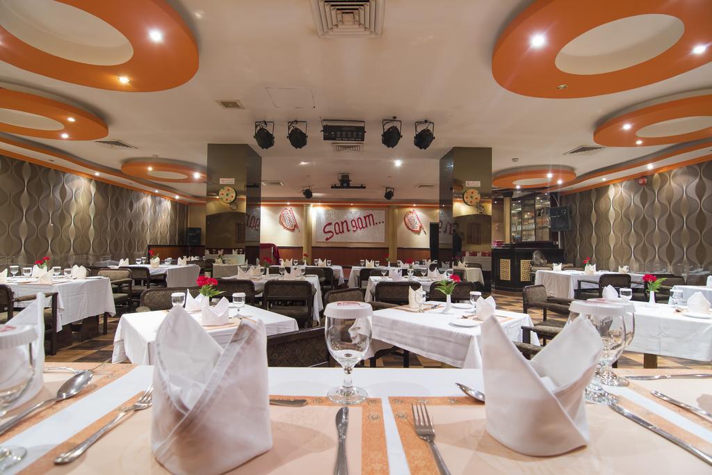 מנאמה Delmon International Hotel מראה חיצוני תמונה