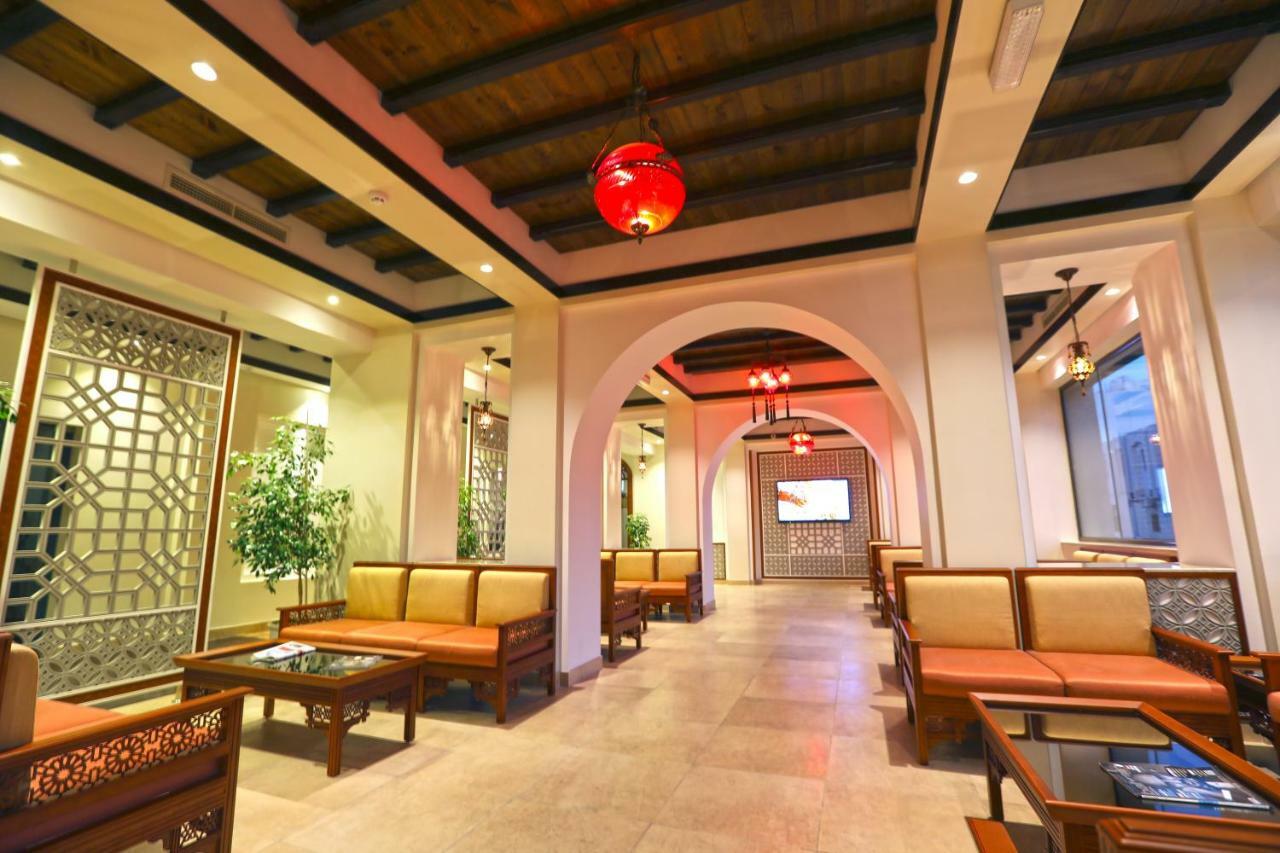 מנאמה Delmon International Hotel מראה חיצוני תמונה