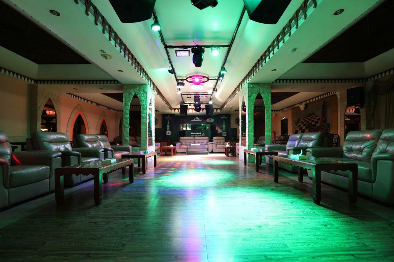 מנאמה Delmon International Hotel מראה חיצוני תמונה